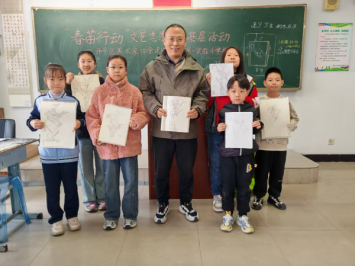 七載丹青繪初心  筆墨傳情踐擔當? ——唐山市農工黨黨員堅守公益美育